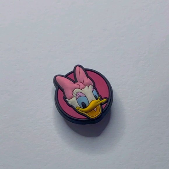 Disney Croc Charm/ Jibbitz (Donald, Daisy, Goofy, Minnie & Minnie dress) - Picture 6 of 6